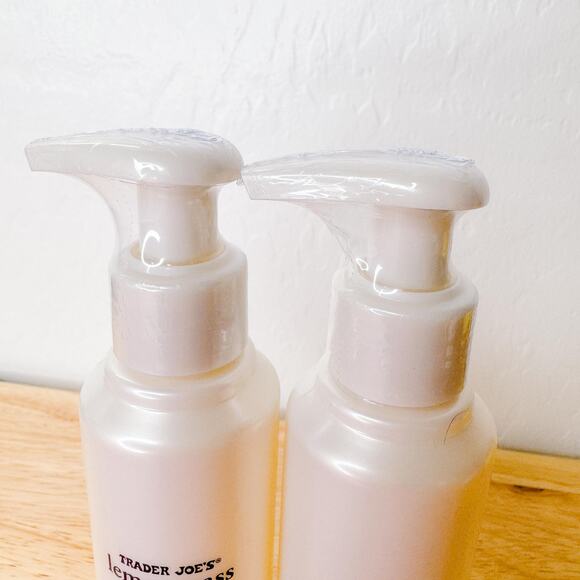 Trader Joes Exclusive Set Lemongrass Coconut Body Natural Oil Almond Jojoba NEW - Picture 3 of 6